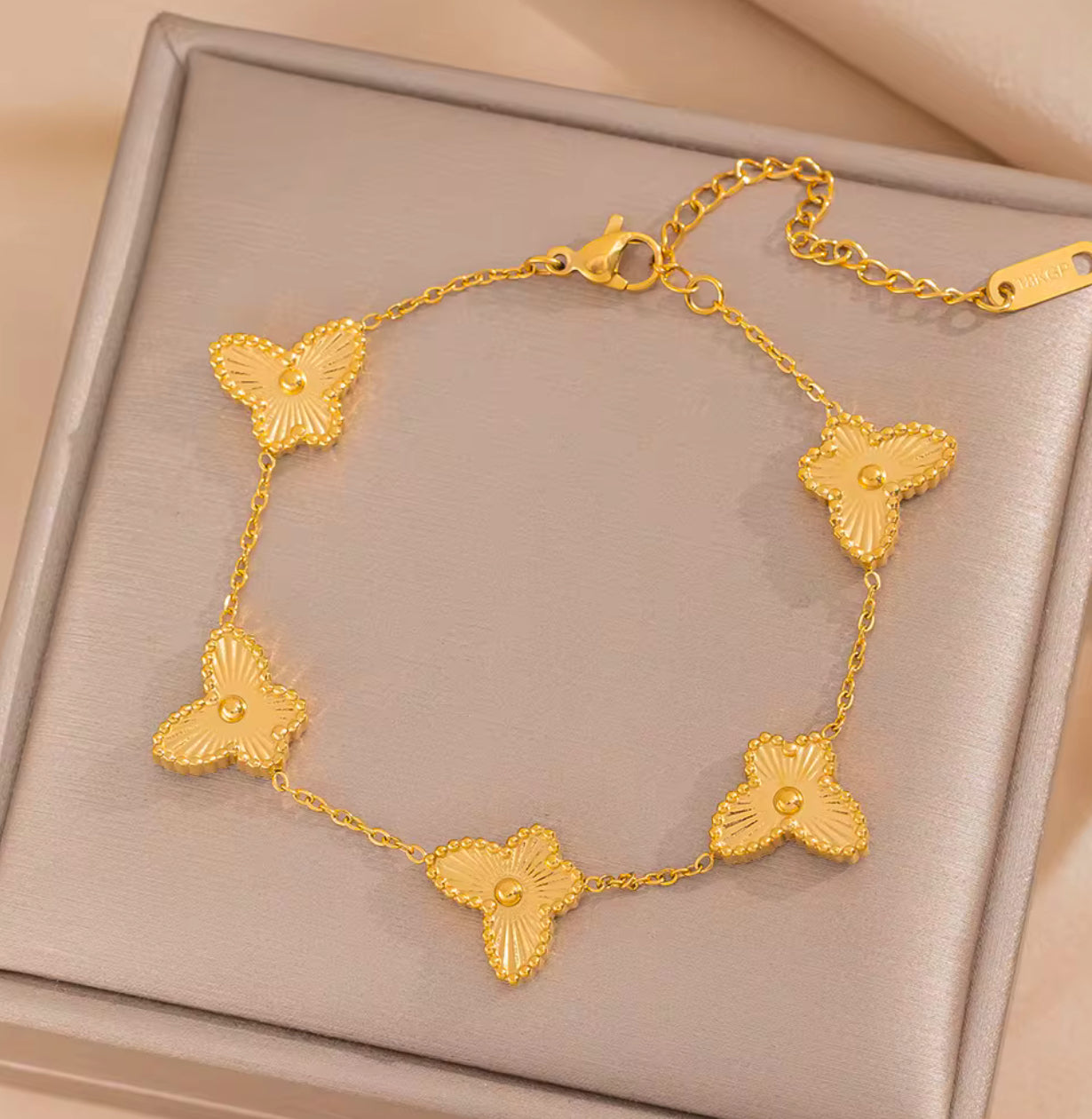 Butterfly Grace Bracelet, 18k Gold Plated, 925 Sterling Silver