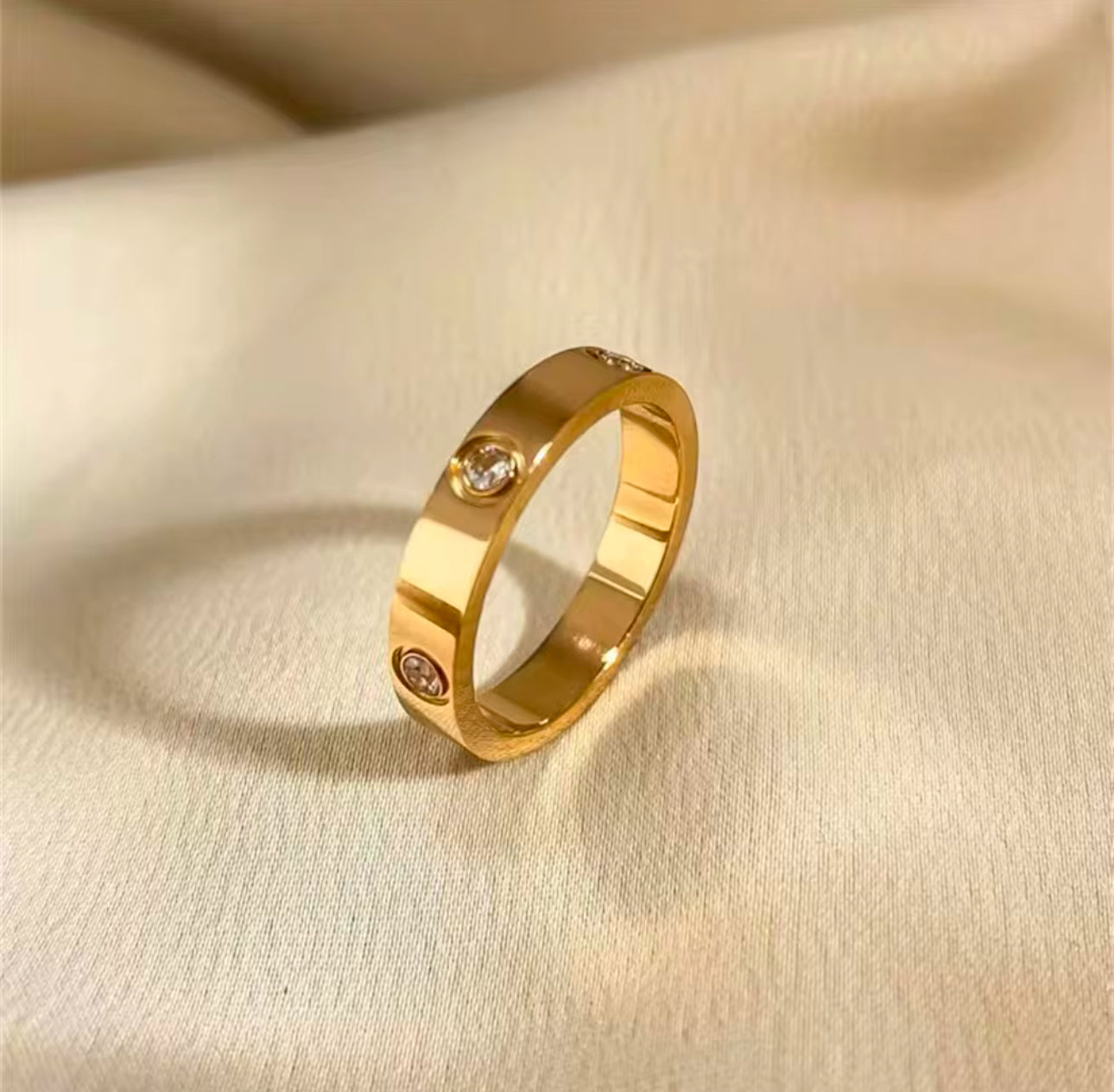 Eternal Love Full Zircon Ring, 18k Gold Plated, 316L Stainless Steel